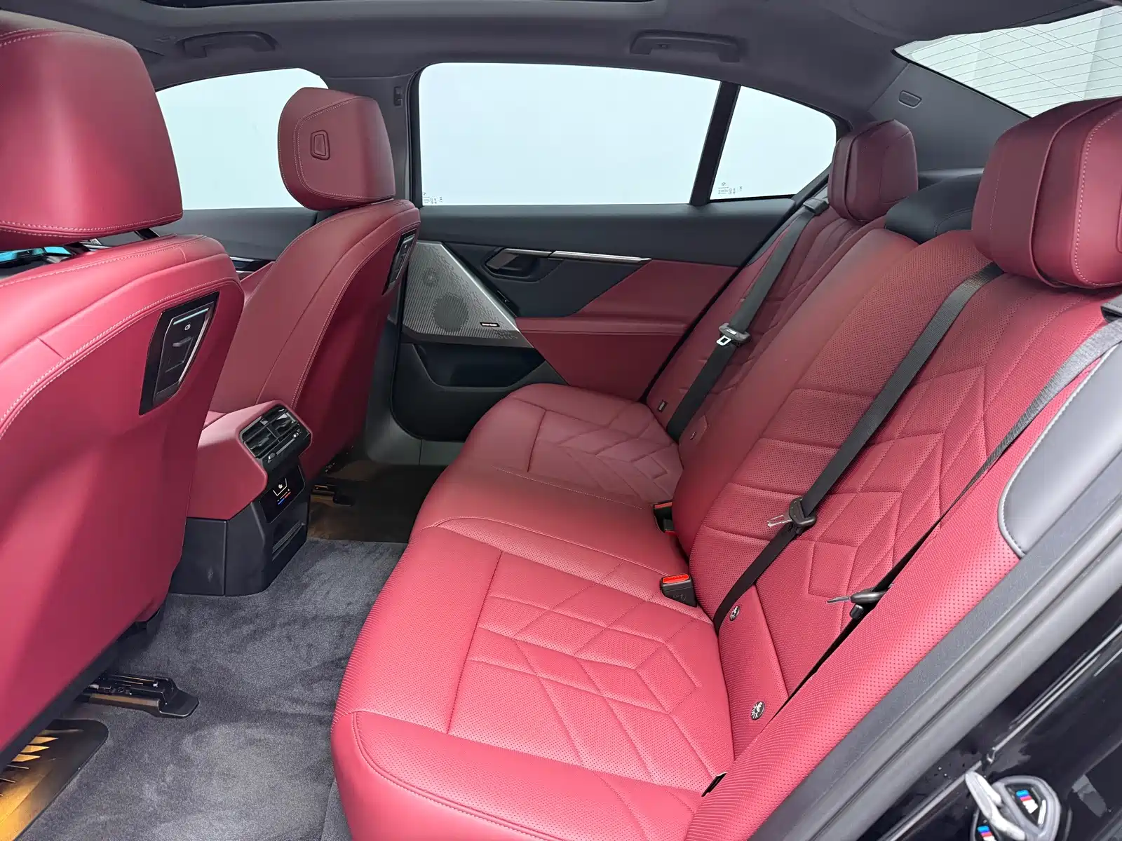 Фото 8 - BMW 5 Series