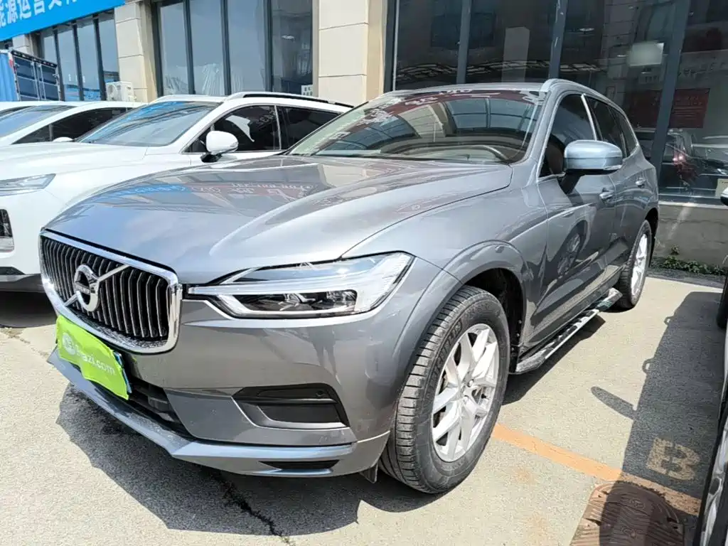 Фото 2 - Volvo XC60