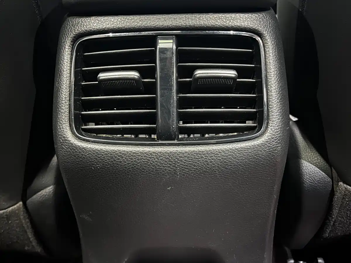Kia Sportage 2019 2.0L Automatic Smart Luxury Edition фото 31