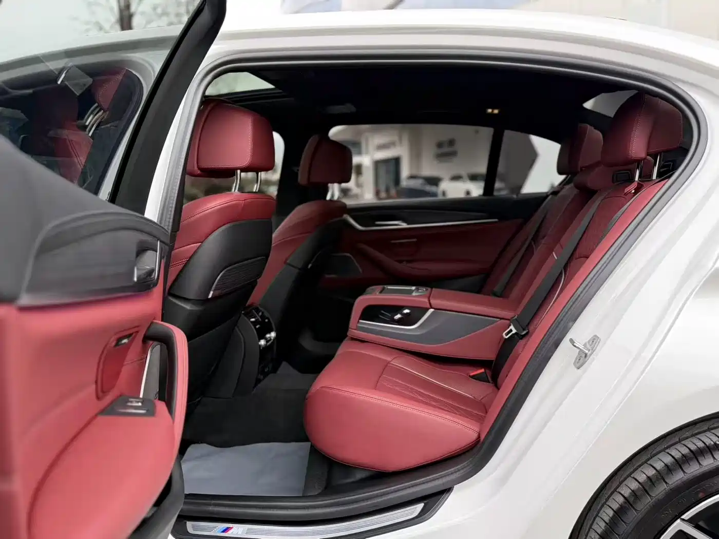BMW 5 Series 2022 Model Third Facelift 530Li Premium M Sport Package фото 14
