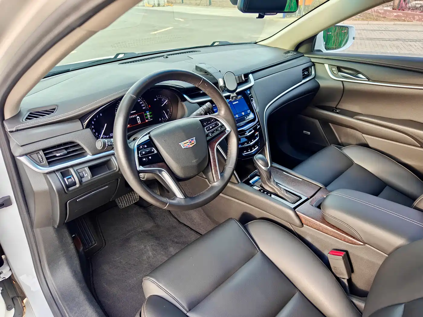 Cadillac XTS 2018 28T Technology фото 8