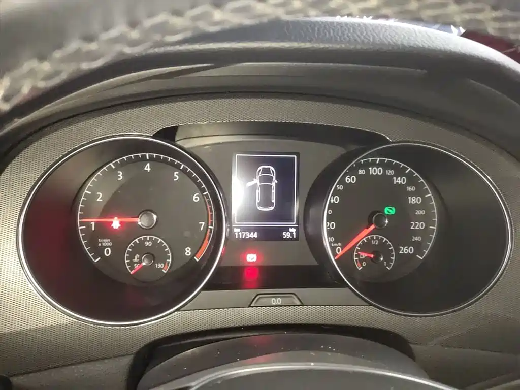 Volkswagen Golf Sportsvan 2018 230TSI Automatic Progressive фото 12