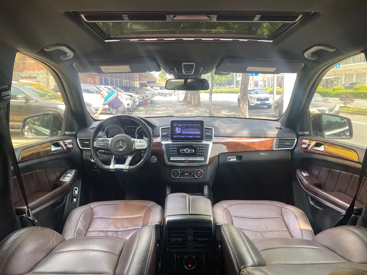 Mercedes-Benz GL-Class фото 9