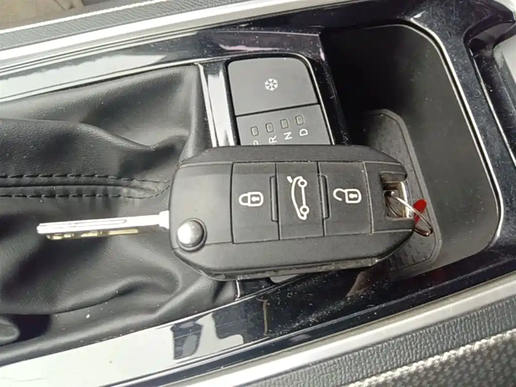 Peugeot 408 2019 350THP Automatic Luxury Edition China V фото 9
