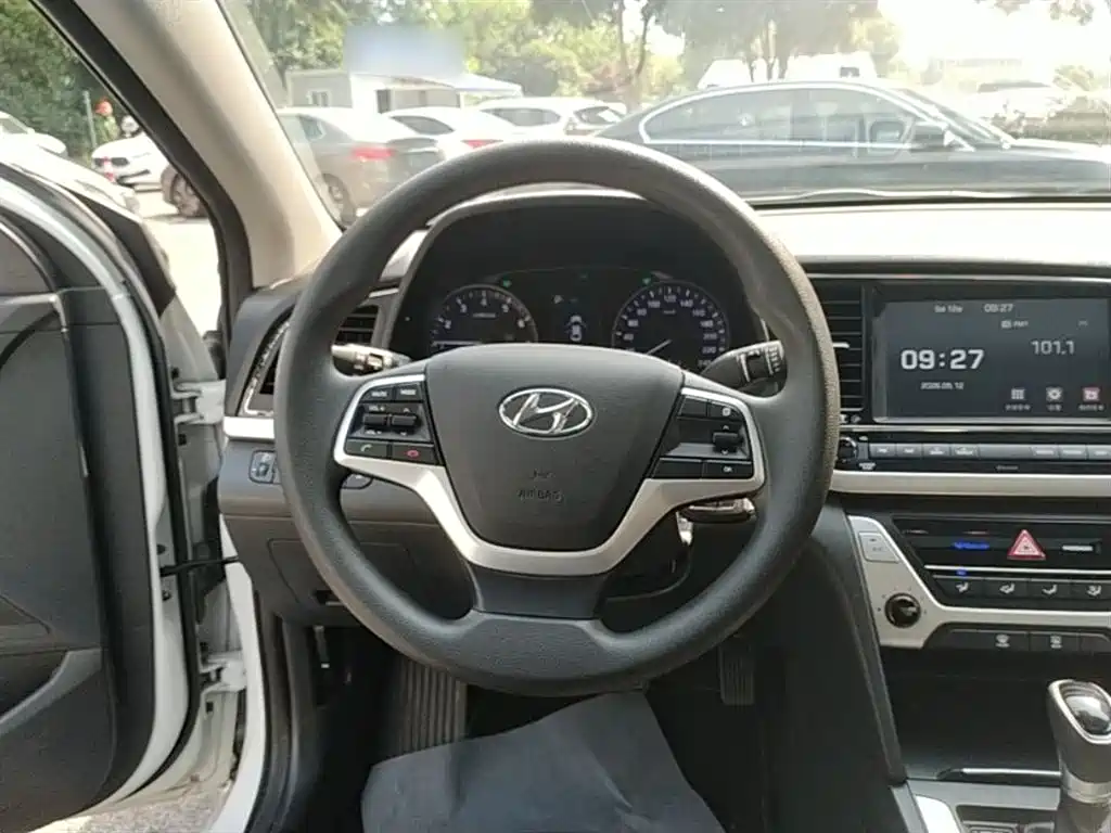 HYUNDAI LEAD