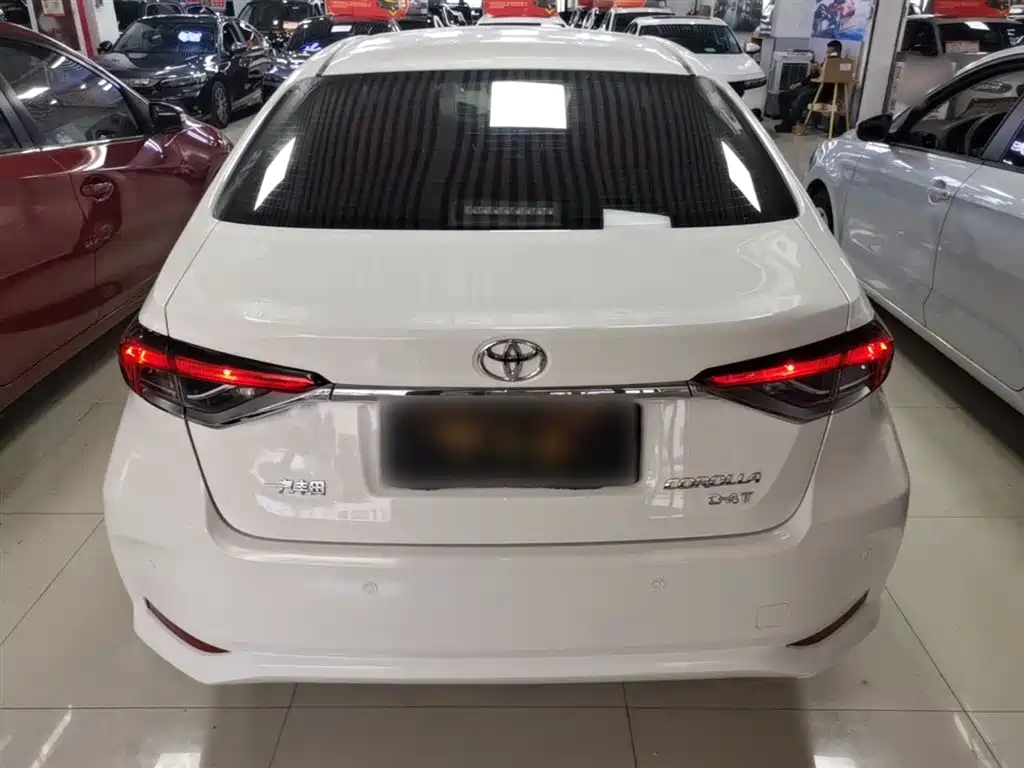 Toyota Corolla 2021 1.2T S-CVT Elite PLUS Edition фото 6