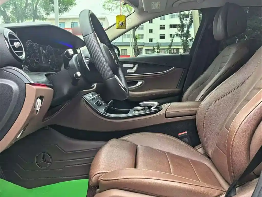 Mercedes-Benz E-Class 2018 E 200 L Sport 4MATIC фото 15