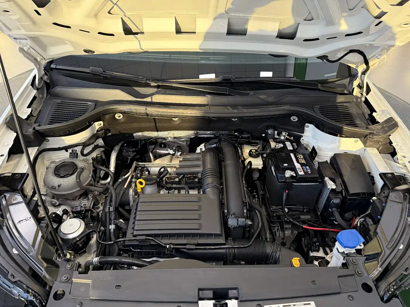 Volkswagen Tharu 2022 280TSI FWD Luxury Edition фото 10
