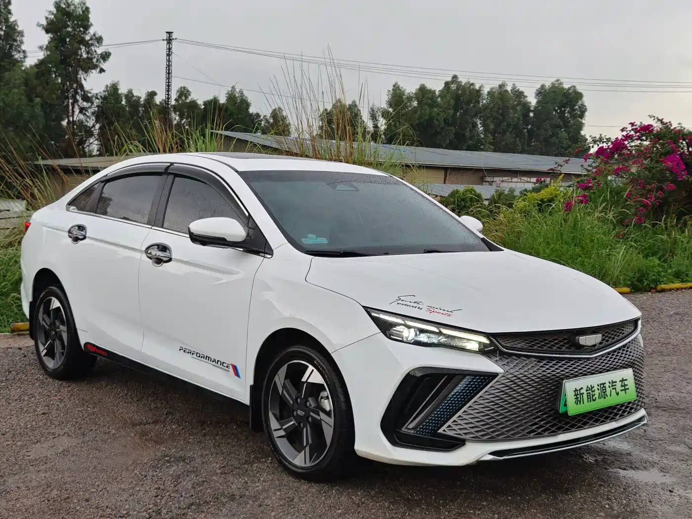 Geely Emgrand L HiP 2023 2022 1.5TD-DHT Pro 100KM Super Rui