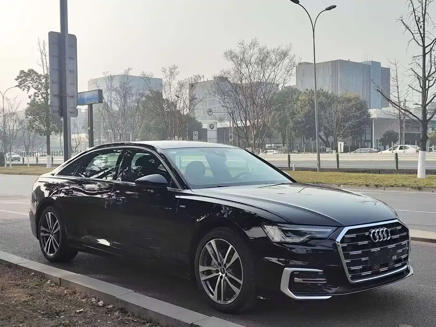 Audi A6L 2024 40 TFSI Luxury Dynamic фото 3
