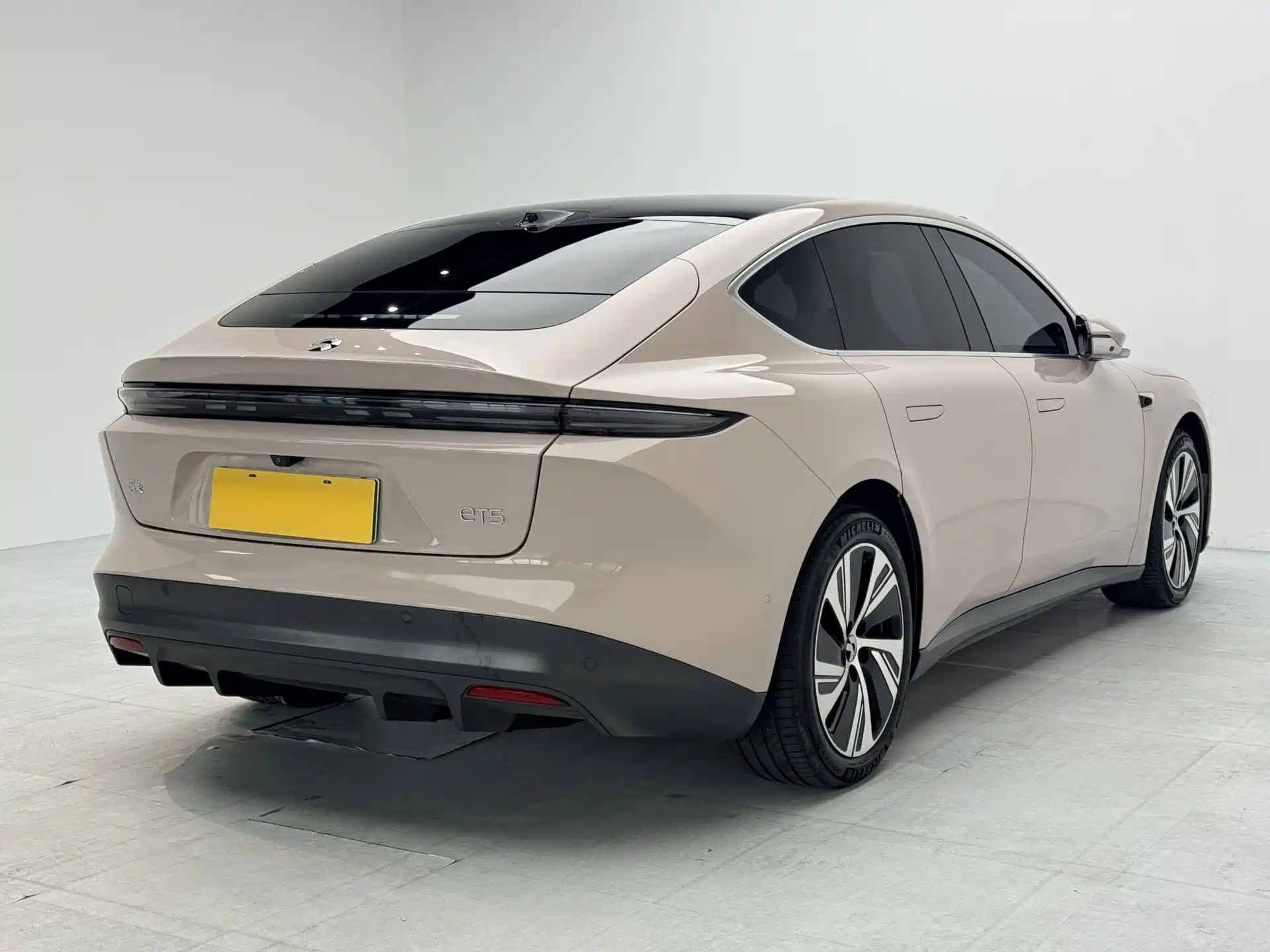 Фото 4 - NIO ET5