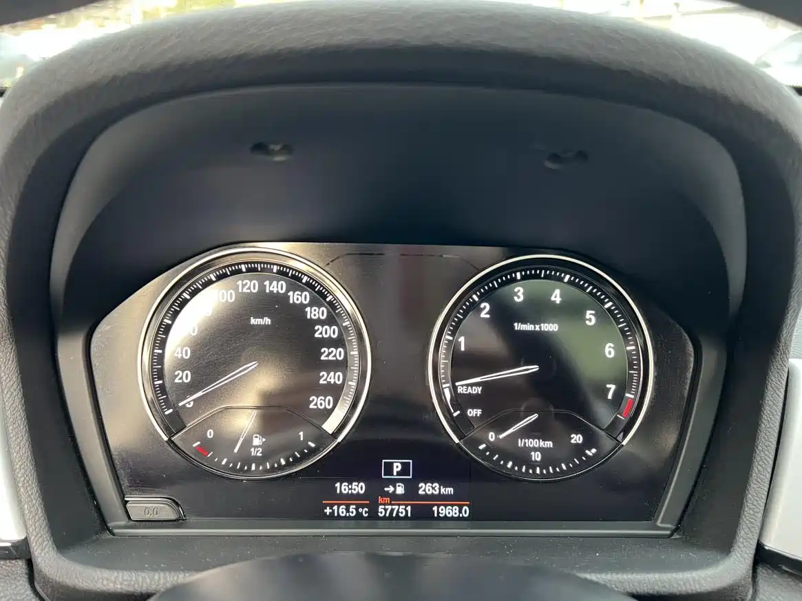 BMW X1 2019 sDrive20Li Leading Model фото 4