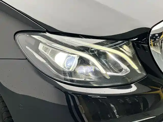 Mercedes-Benz E-Class 2019 E 260 L фото 8