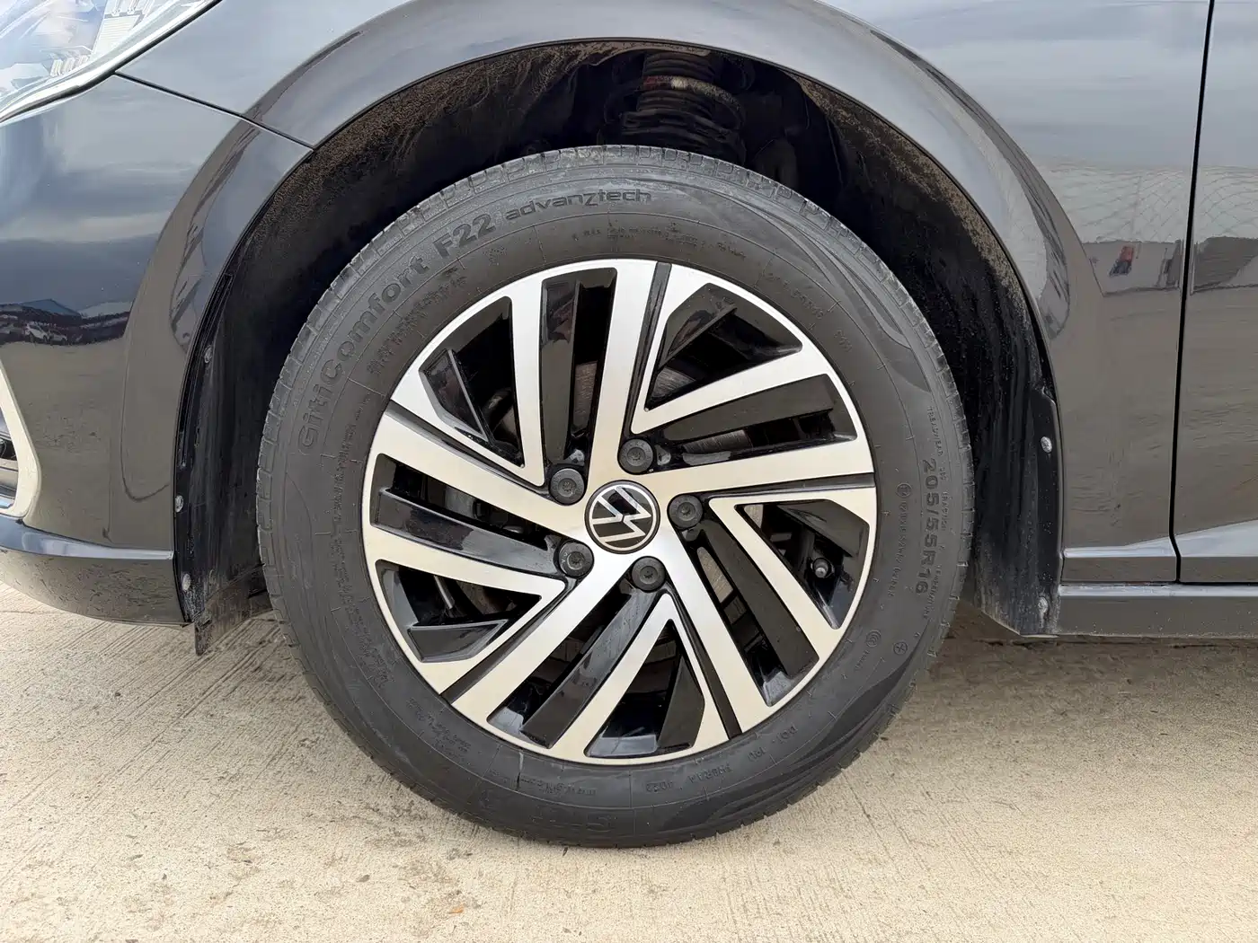 Volkswagen Lavida 2023 Facelift 1.5L Auto Full Comfort Edition фото 18