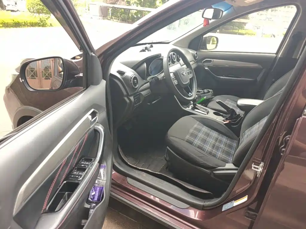 Cowin Kaiyi V3 2016 2016 1.5L Automatic SmartLink II Navigation