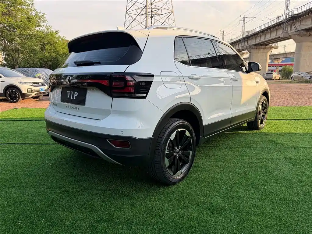 Volkswagen Tanying 2021 1.5L Automatic Smart Connect Edition фото 7