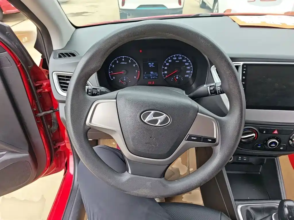 Hyundai Verna 2019 2016 1.4L Manual Cool Edition GLS