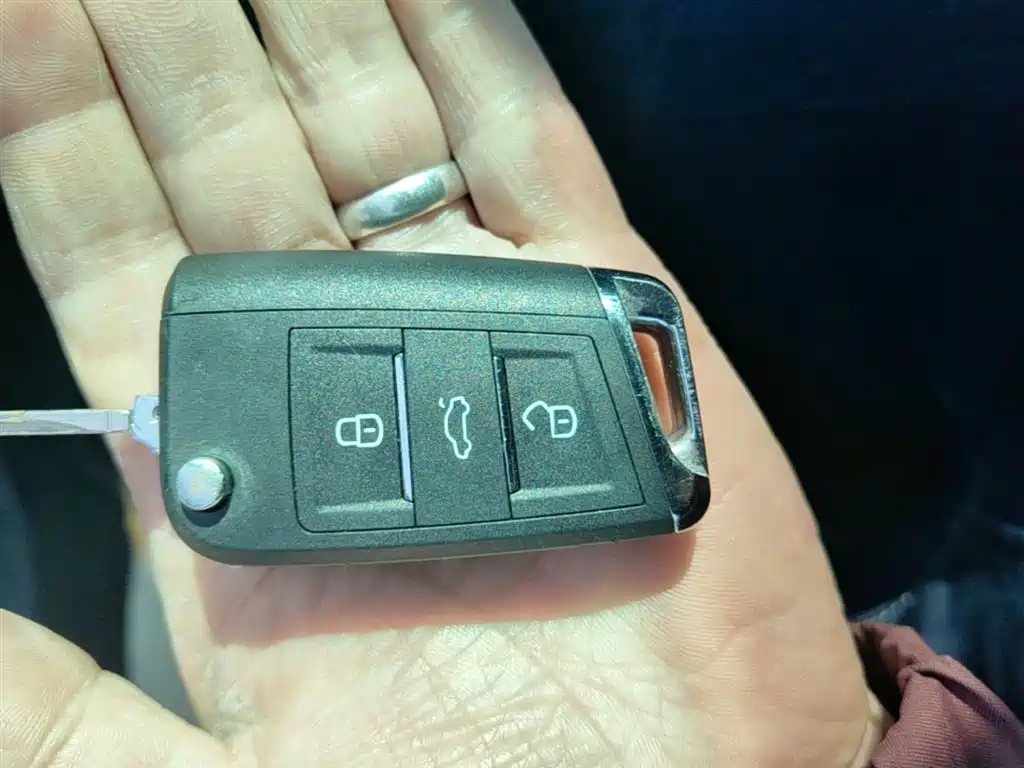 Volkswagen Polo 2016 1.6L Automatic Comfort фото 9