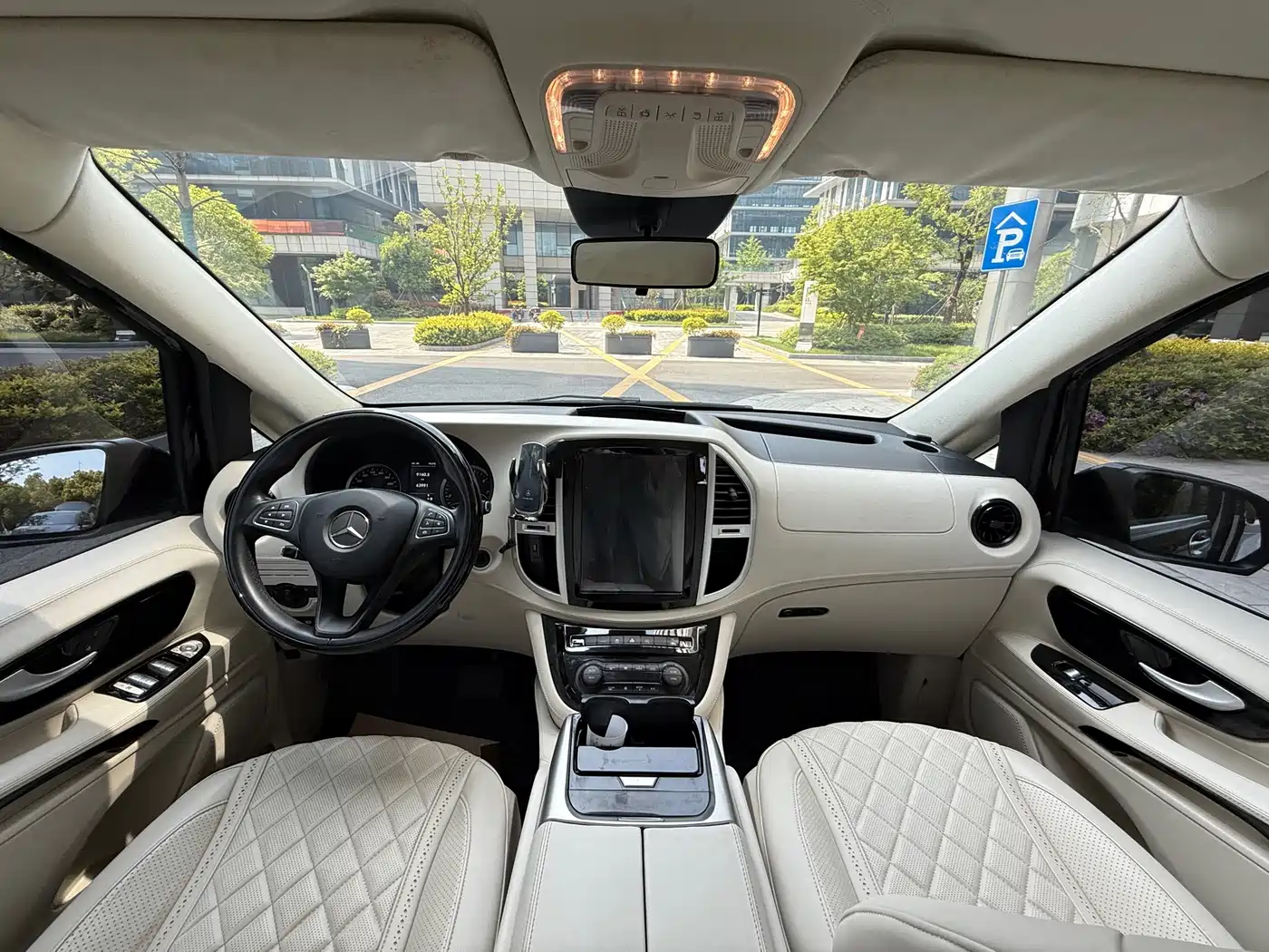Mercedes-Benz Vito 2021 2.0T Elite 7-Seater фото 26