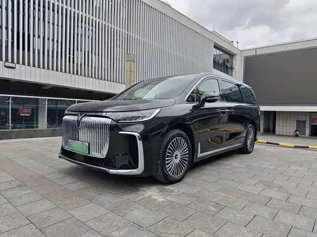 Voyah Dreamer PHEV, полный привод, флагман Kunpeng