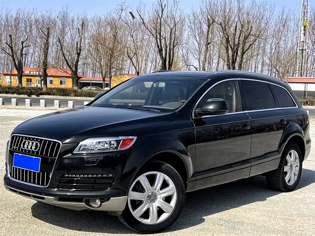 Audi Q7 2009 2010 4.2 FSI quattro Luxury Model