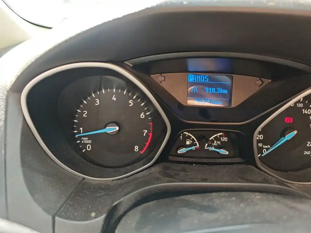 Фото 8 - Ford Focus