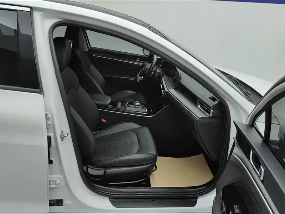 Kia K5 2021 270T CVVD Renewal Edition фото 8