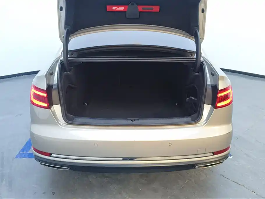 Audi A4L 2019 40 TFSI Progressive (China VI) фото 4