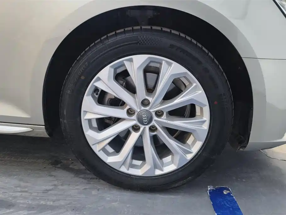 Audi A4L 2019 40 TFSI Progressive (China VI) фото 6