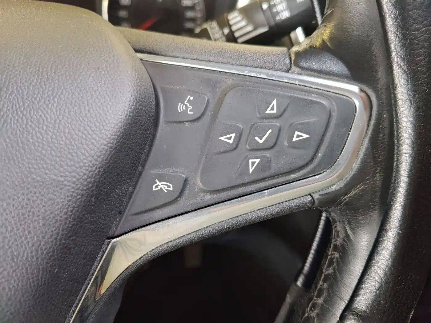 Chevrolet Equinox 2019 535T Auto Control Edition China V фото 16