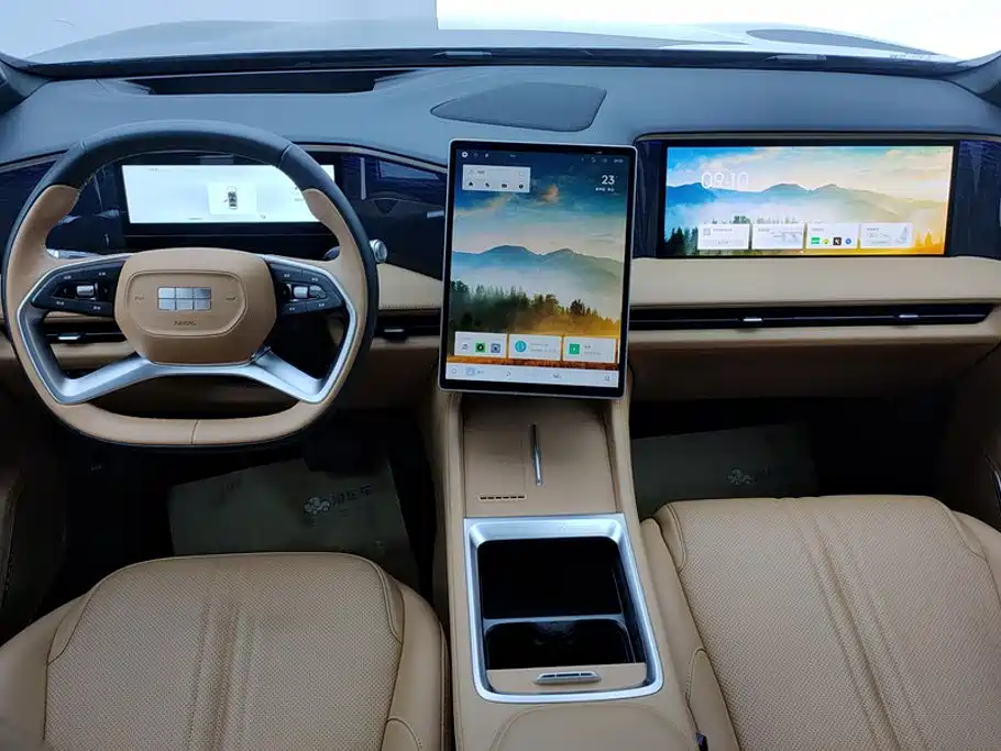 Geely Galaxy Galaxy L7 2025 2025 EM-i 115km Explorer+ Edition