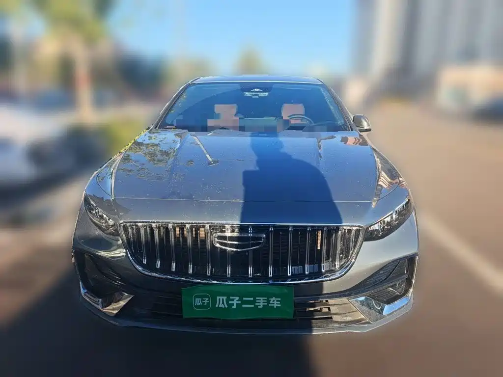 Фото 2 - Geely Preface