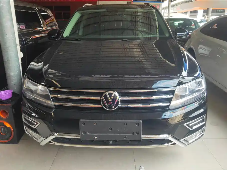 Volkswagen Tiguan L 2021 280TSI Automatic 2WD Smart фото 2
