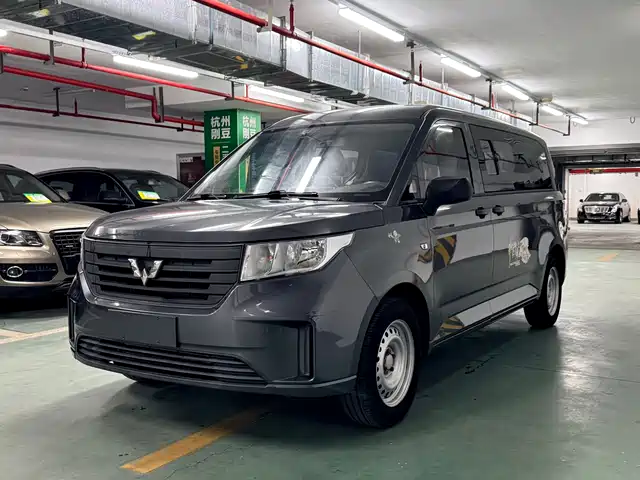  Wuling Motors Wuling Journey 2021 Model 1.5T Manual Comfort