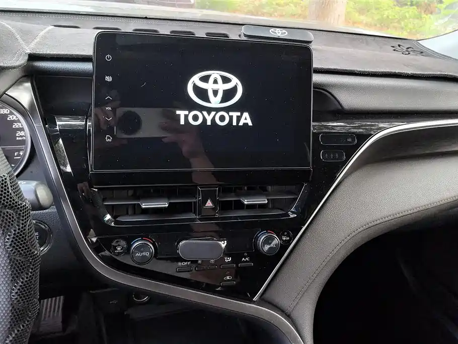 Toyota Camry 2021 2.0G Luxury Edition фото 13