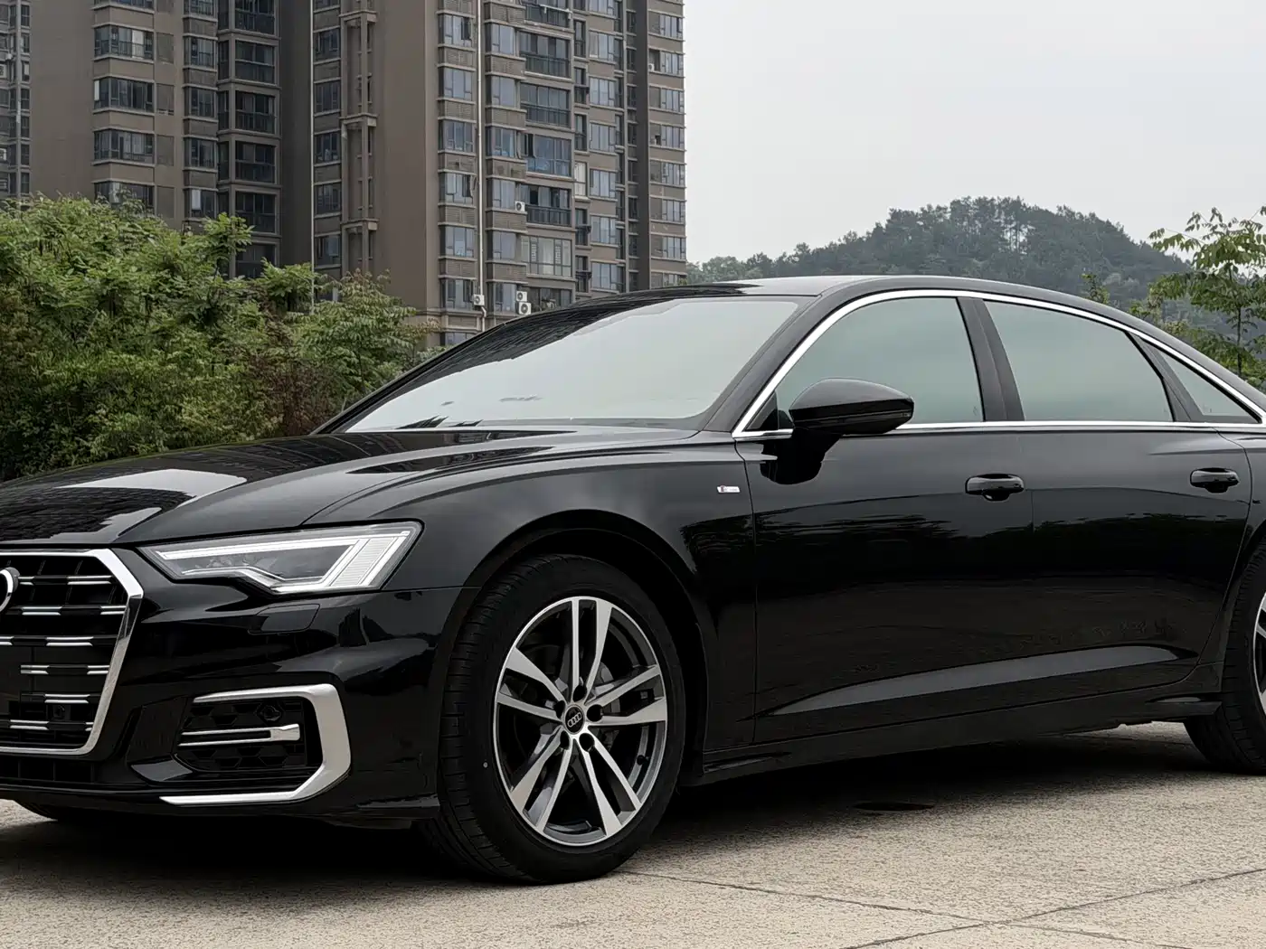 Audi A6L 2023 40 TFSI Luxury Dynamic фото 3