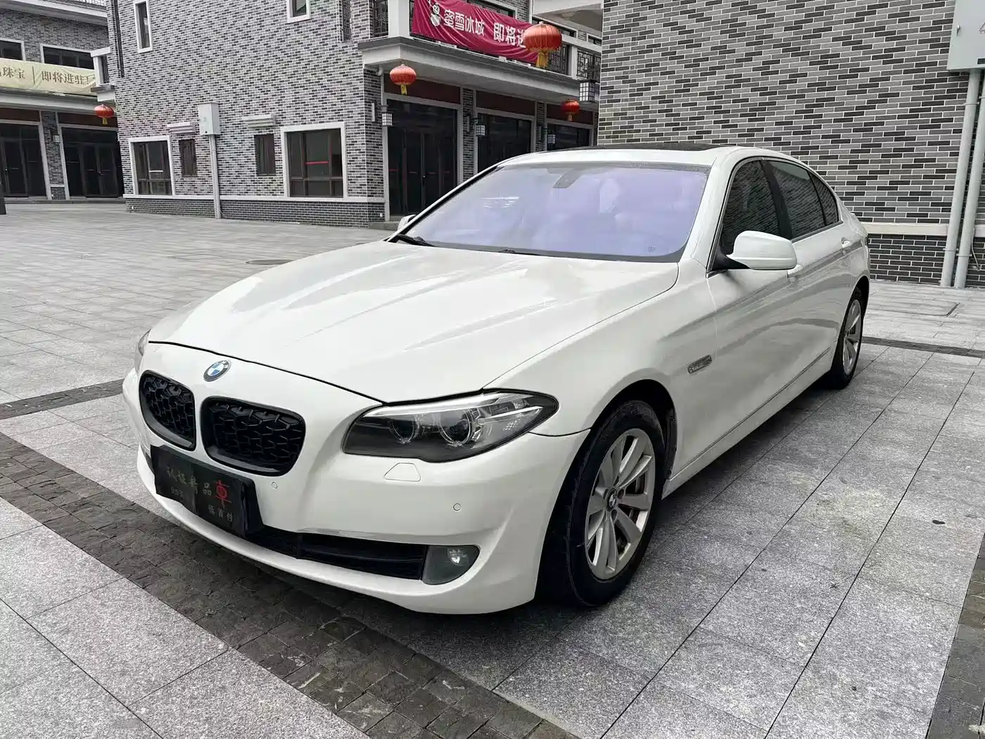 BMW 5 Series 2011 528Li Luxury