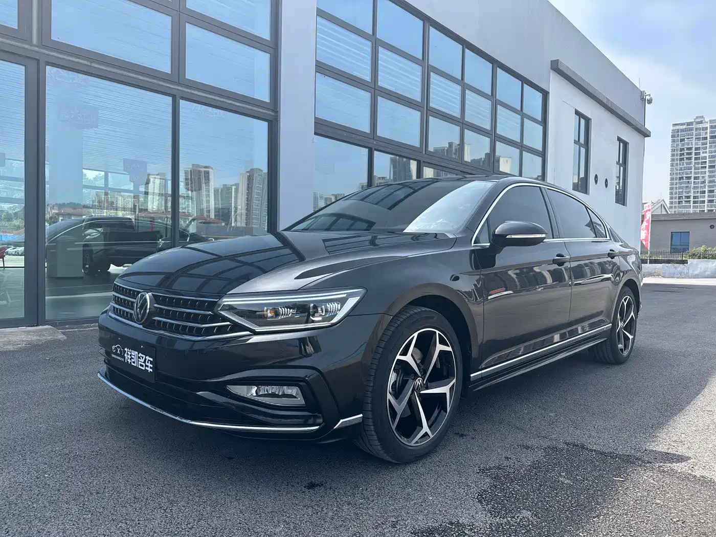 Volkswagen Magotan 2025 Model Public Edition 280TSI DSG Luxury