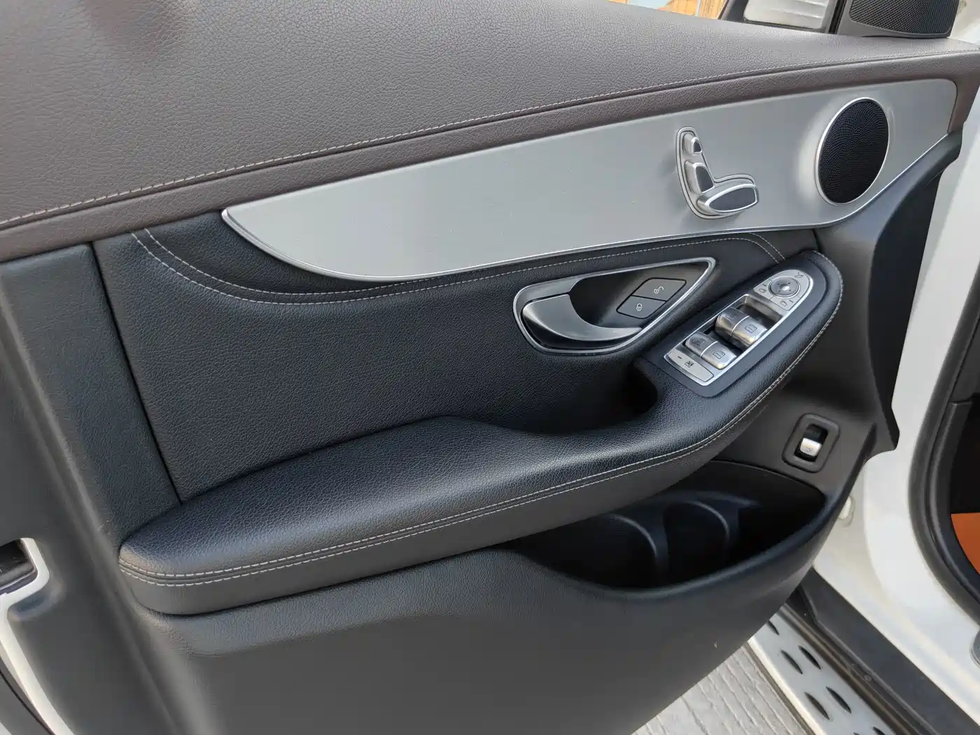 Фото 9 - Mercedes-Benz GLC