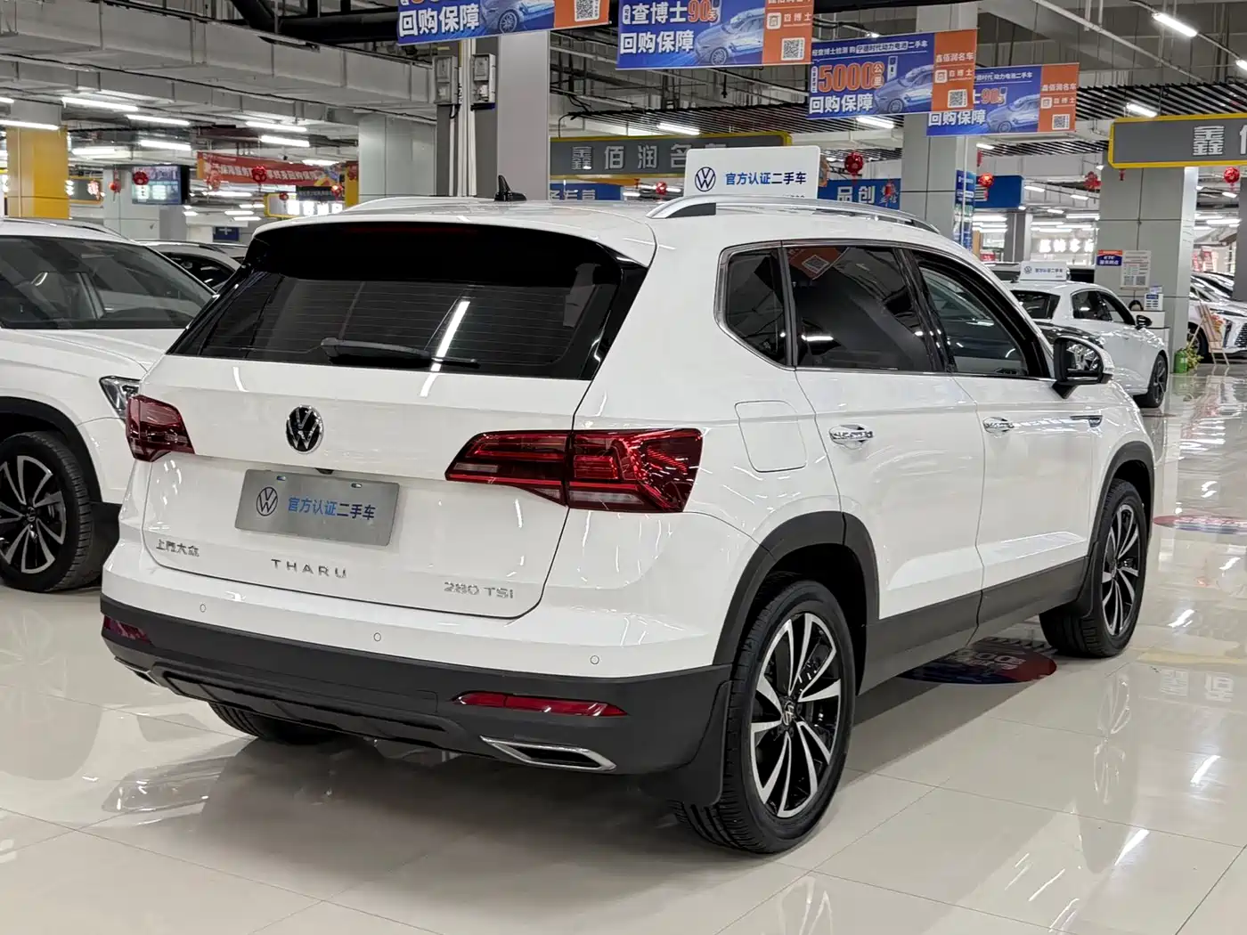 Volkswagen Tharu 2022 280TSI FWD Luxury Edition фото 4