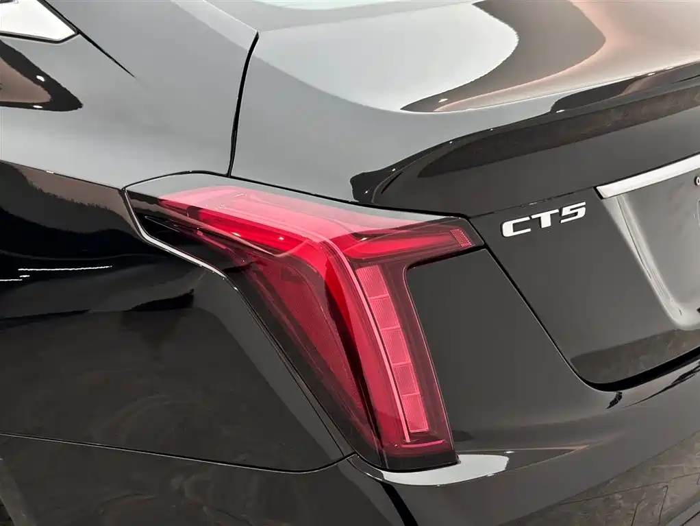 Cadillac CT5 2024 28T Luxury Model Pro фото 18