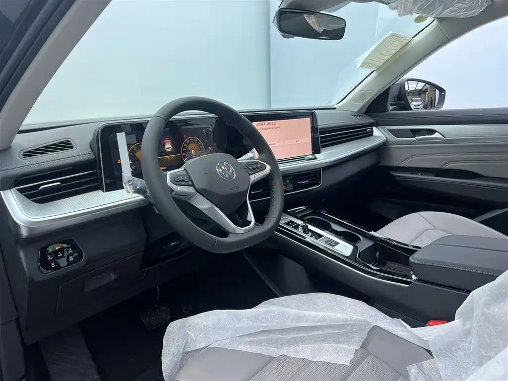 Volkswagen Talagon 2025 330TSI Luxury Cruise Public Edition фото 17