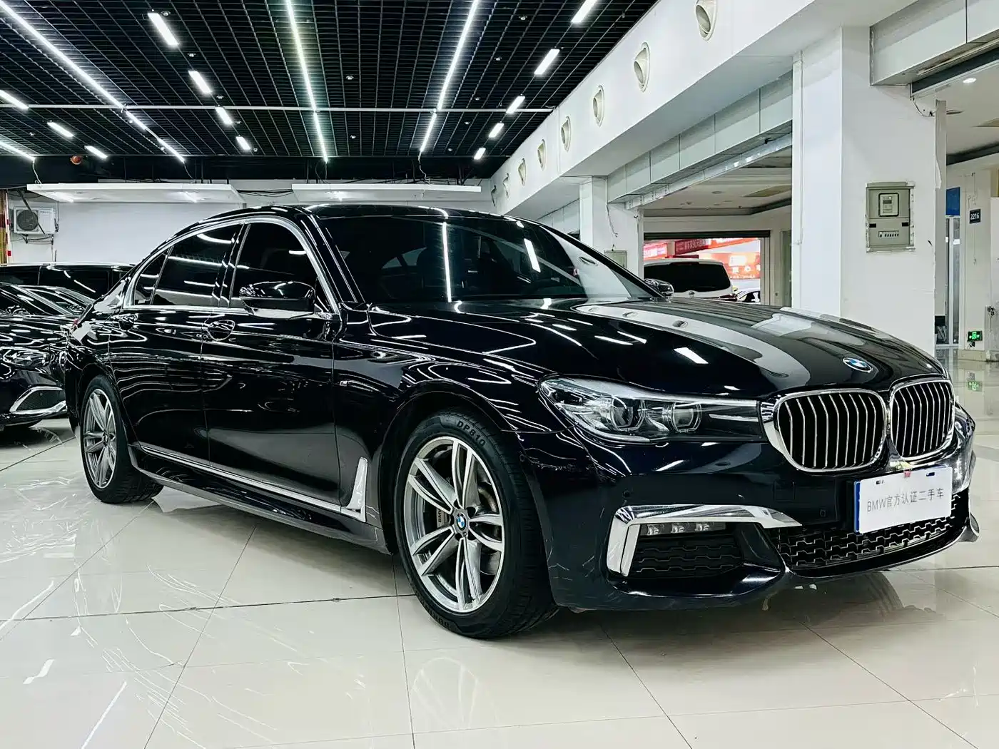 BMW 7 Series 2018 730Li Leading Type M Sport Package фото 3