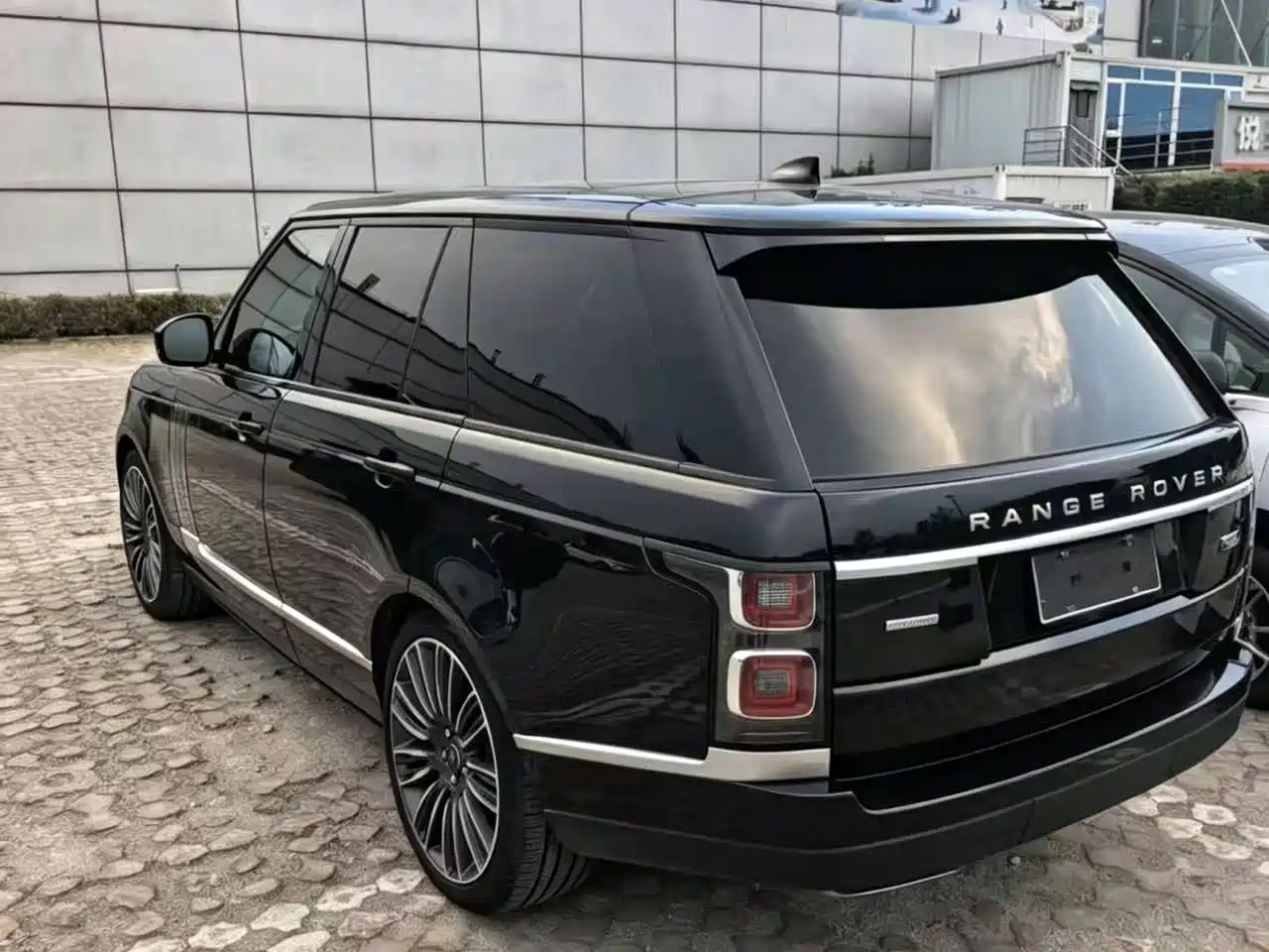 Land Rover Range Rover 2018 3.0 SC V6 Vogue Heritage Edition фото 8