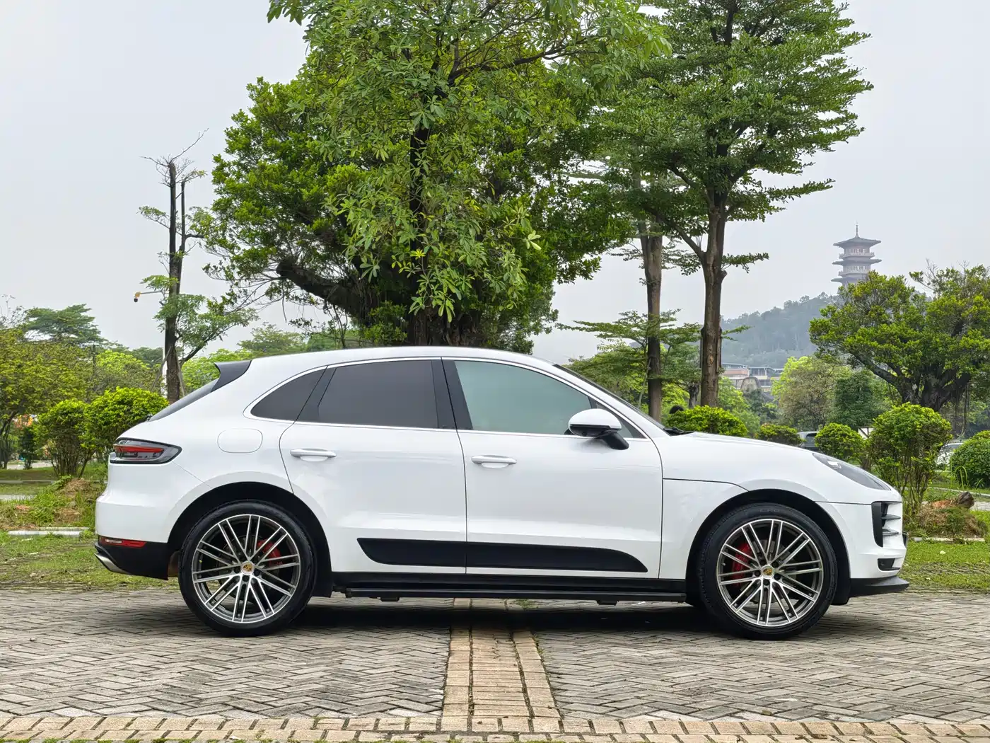 Porsche Macan 2018 Macan 2.0T фото 4