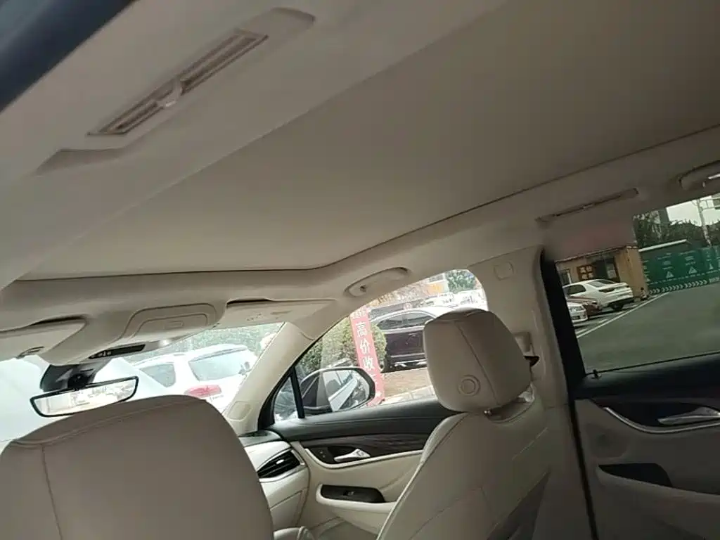 Photo 18 - Buick Enclave