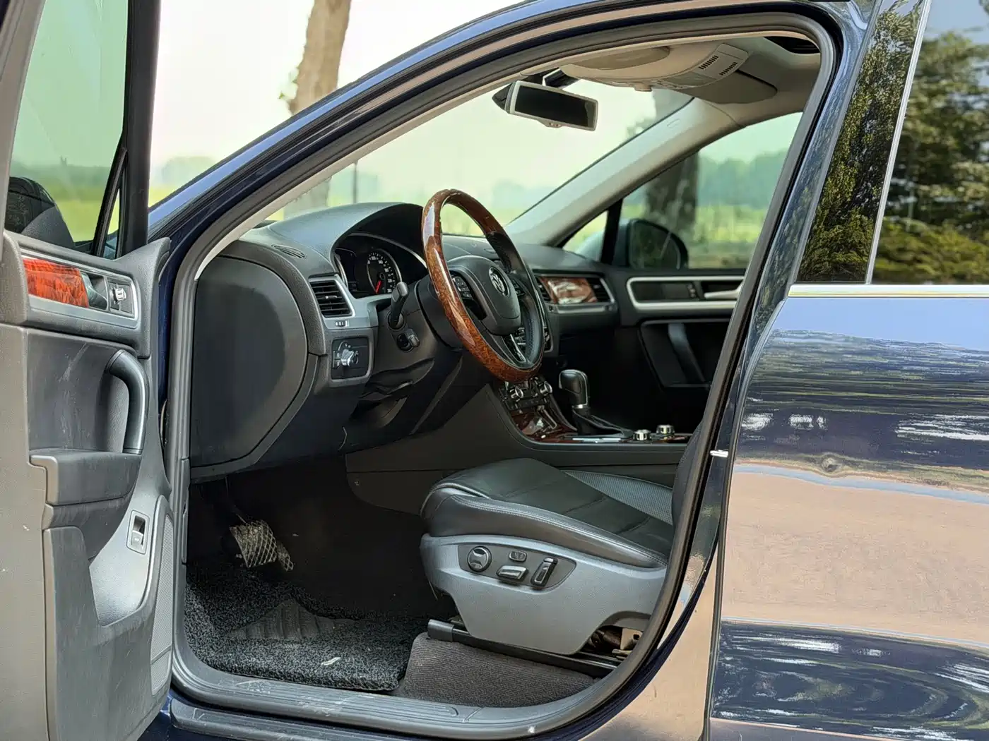 Volkswagen Touareg 2011 3.0TSI Comfort фото 9