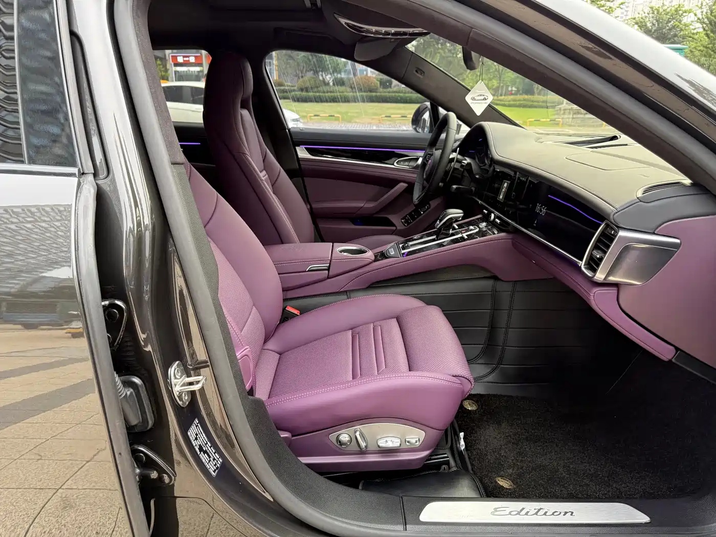 Porsche Panamera 2016 Panamera 4 Executive Edition 3.0T фото 8