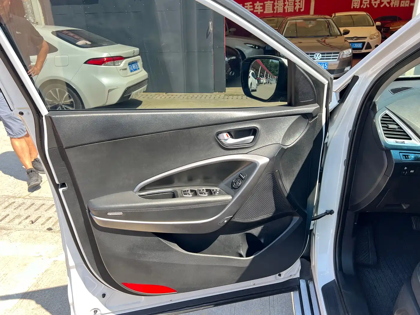 Hyundai Santa Fe 2013 Model 2.4L Automatic 2WD Smart фото 6