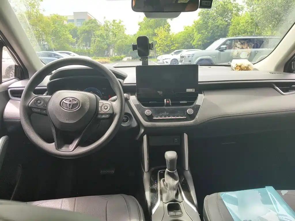 Toyota Corolla Cross 2025 2024 2.0L Smart Hybrid Dual Engine Pioneer Edition